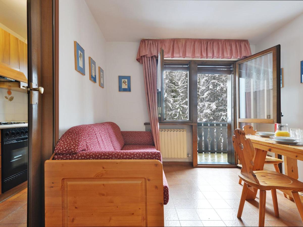 Apartamento Locazione Turistica Des Alpes-3 Canazei Exterior foto