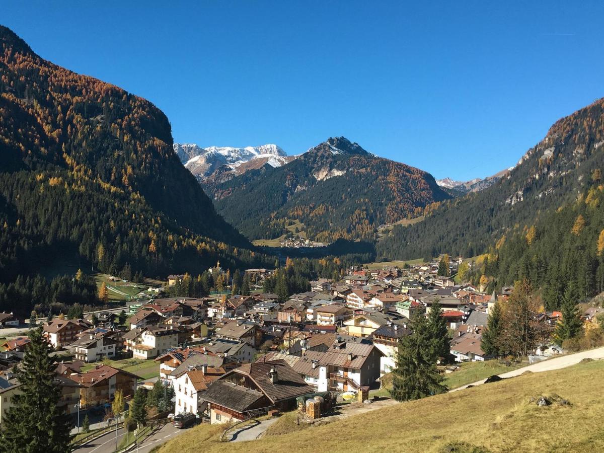 Apartamento Locazione Turistica Des Alpes-3 Canazei Exterior foto