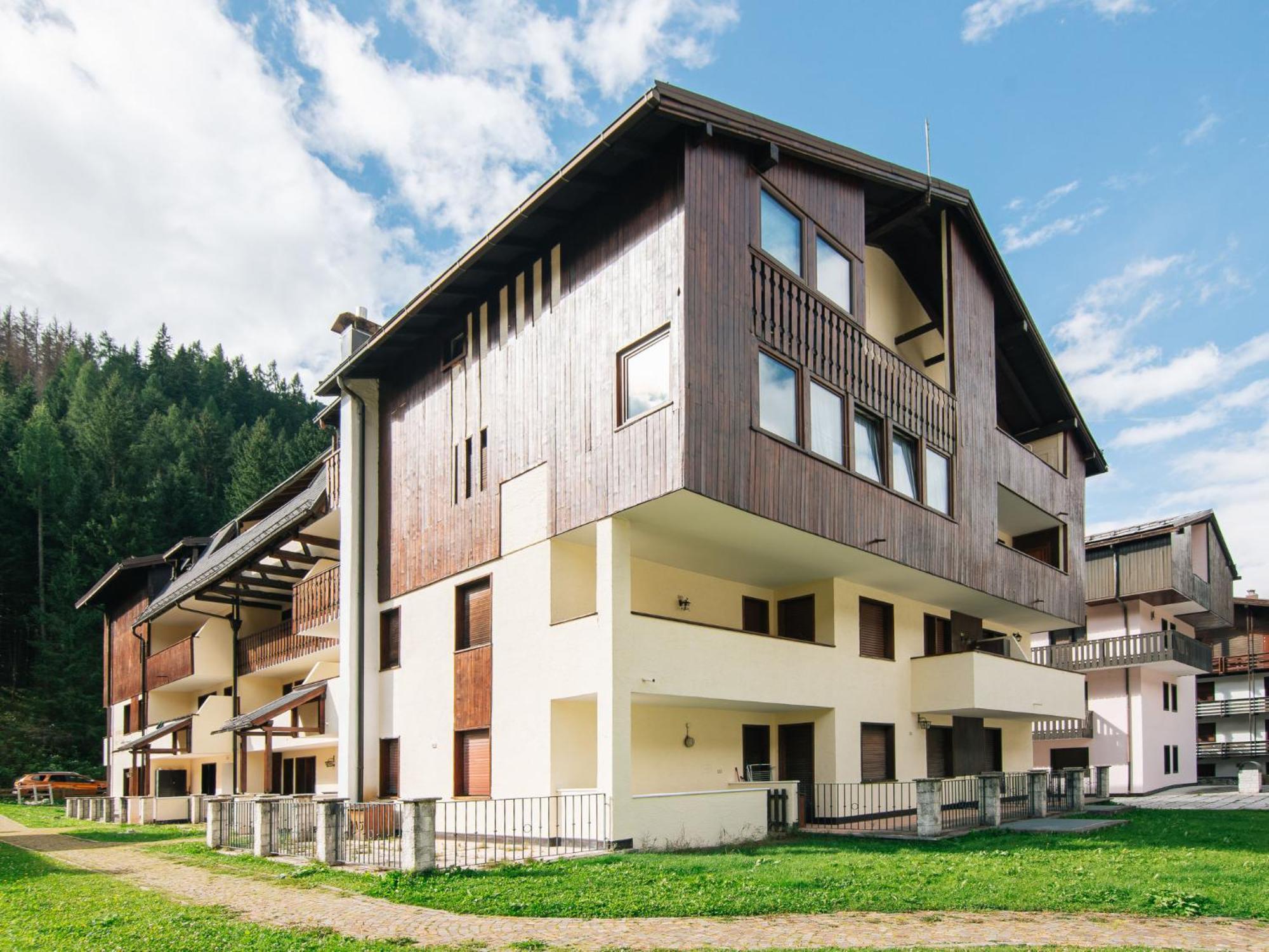 Apartamento Locazione Turistica Des Alpes-3 Canazei Exterior foto